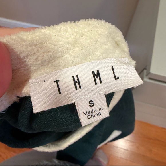 Anthropologie THML Green White Christmas Holiday Sweater Top Small - Picture 12 of 12